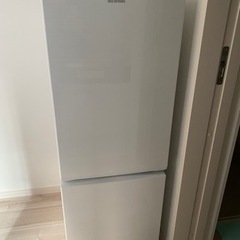 【値下げしました】アイリスオーヤマ冷蔵庫156L 自動霜取り機能...