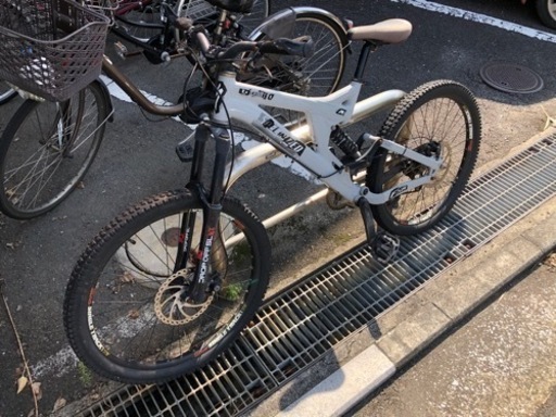 受け渡し決定いたしました】整備できる方！ ダウンヒルバイク