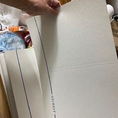 A３サイズの上質紙（厚紙）あげます