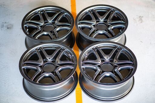 良品】JAOS VICTRON ASTELLA CM-02 17x8J+25 6穴139.7 4本