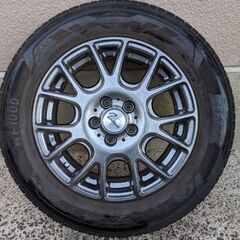 冬用タイヤ　ホイルつき　4本　195/65R15　5×100