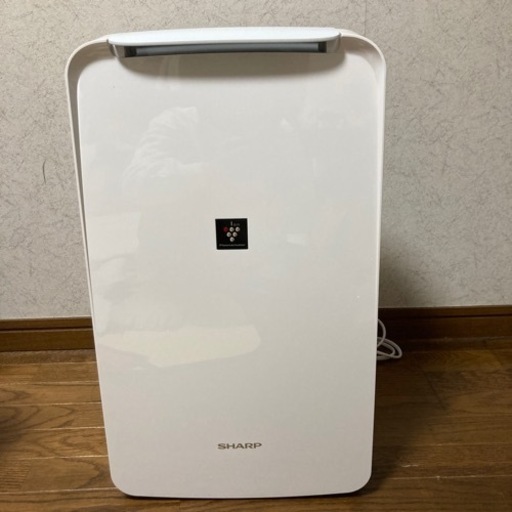 【お値下げ】シャープ除湿機 衣類乾燥 7.1L / プラズマクラスター 7000 スタンダード 8畳 / 2020年モデル ホワイト CV-L71-W