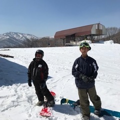 ★ひとり親世帯のお子さんにスキー、スノーボード教えます。