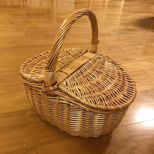 アクタス カゴ かばん型 美品 zonaamarela.com.br