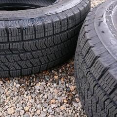 交渉中！冬の怪物【2018年製】215/65/16 冬タイヤ 4本セット