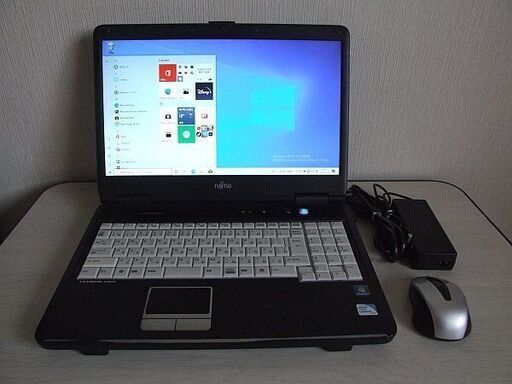 Fujitsu LIFEBOOK A540/CX 　ノートパソコン （3873）