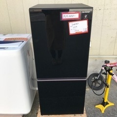 ⭐︎19日まで出品⭐︎ シャープ　ノンフロン冷凍冷蔵庫 137l シャープ SHARP ノンフロン冷凍冷蔵庫 137L 2019年製 黒 ガラス