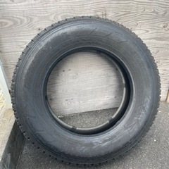 積載車　トラック　スタッドレス　タイヤ　215/70R17.5 ...