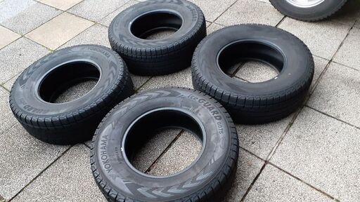 ランクル80で2シーズン使用！265/70/16国産スタッドレスまだまだ溝  