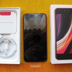 iPhoneSE 第二世代 64GB 新品 開封のみ docomo SIMロック解除済 液晶