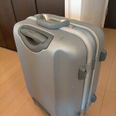 【受付中】スーツケース ※11/18までの引き取り限定