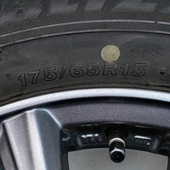 スタッドレス履き潰しなどに　175/65R15