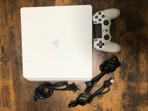 SONY PS4 CUH-2200A_グレイシャー・ホワイト_箱無し