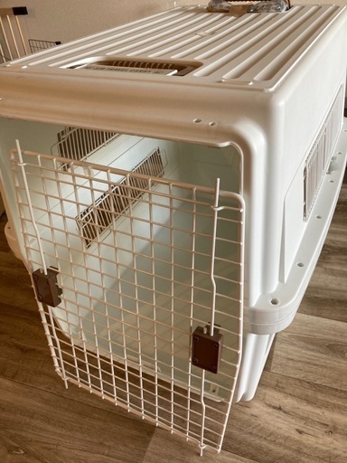 新品ほぼ未使用　大型犬用エアートラベルキャリー（アイリスオーヤマ）