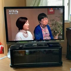 2011年AQUOS液晶カラーテレビ52型＆テレビ台のセット