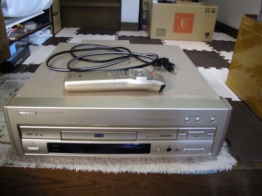 PIONEER DVD,LDプレーヤー、洋画、邦画、カラオケレーザーディスク１５０枚以上