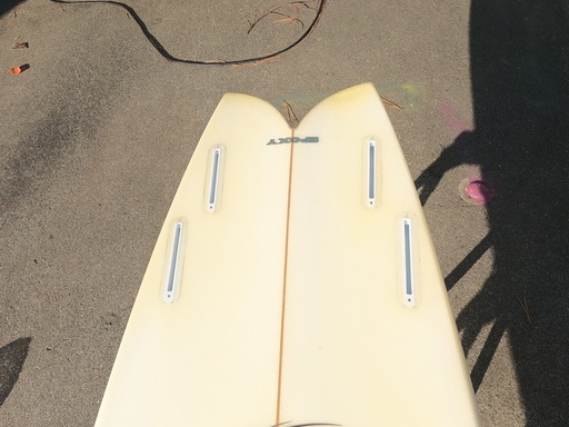 サーフボード新品（レトロフィッシュ） サーフボード 新品未使用 展示