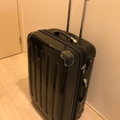 スーツケース　黒　大型　美品　旅行　ブラック