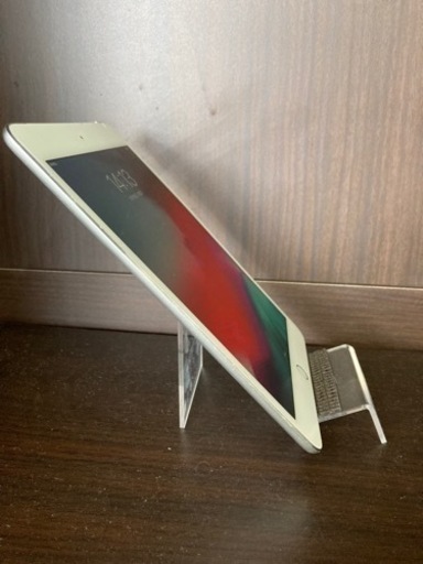 iPhone8 64GB ホワイト 中古 iphone8 白 64GB SIMフリー 中古美品 送料着払 - スマートフォン本体