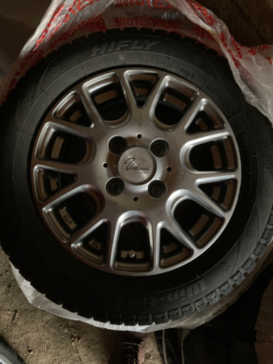 スタッドレスタイヤ155/65R13