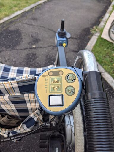 売れ筋 電動介助自走用車椅子150 札幌市内限定販売 