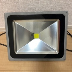 【ネット決済】LED投光器　作業灯　50w 取引中です