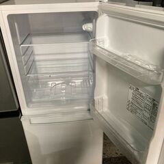 ☆中古 激安！！￥18,000！！＜目玉商品！＞ニトリ 106㍑2ドア冷蔵庫