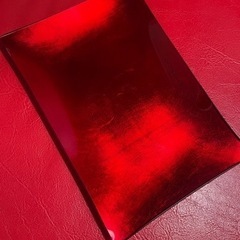 赤色ガラスプレート