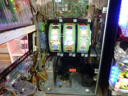 愛品館八千代店】スロット5号機 G1優駿倶楽部 メダル不要機【愛