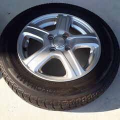 中古 スタットレスタイヤ、ホイール4本 165/70R14