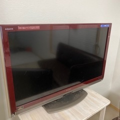 薄型テレビ40インチワインレッド2010年製