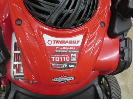 使用頻度少！新品同様！アメリカ製芝刈り機バケット付き