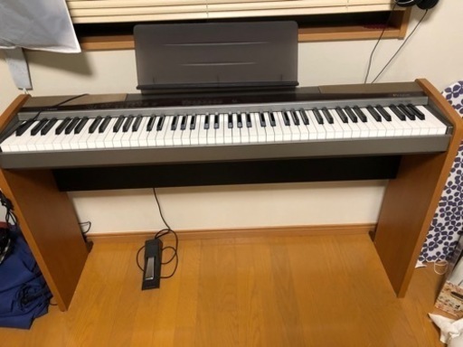 電子ピアノ　CASIO PX-100