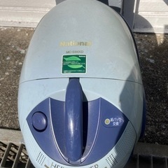 紙パック式の掃除機 - 富山市