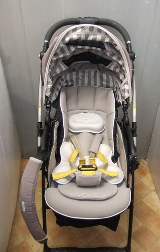 綺麗/ラクーナビッテ/１～３６カ月/ハイシート５３cm/オート４輪/洗濯済 綺麗/ラクーナビッテ/1～36カ月/オート4輪/ハイシート53cm/洗濯済