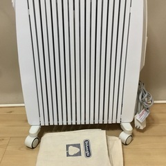 ＜超美品＞デロンギ・ドラゴンデジタル・オイルヒーター TDD0915W・リモコン付き