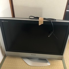 パナソニック製　テレビ32型