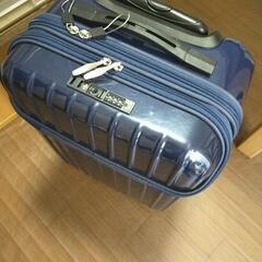 【ネット決済】スーツケース　Sサイズ　便利なTOPオープンタイプ