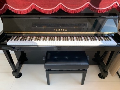 YAMAHA 美品 アップライトピアノ　サイレント　消音機能　ピアノ　グランドピアノ　電子ピアノ　ブラック　黒