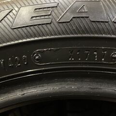 GOODYEAR ICENAVI6 205/60R16 16インチ スタッドレス 4本 2017年製 プリウスα ジューク ヴォクシー ビアンテ等　(MTF159)クレジットカード QRコード決済可能