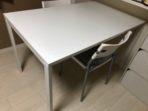 【お譲り先決定】IKEA ダイニングテーブルと椅子