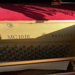 YAMAHA 美品 アップライトピアノ　サイレント　消音機能　ピアノ　グランドピアノ　電子ピアノ　ブラック　黒