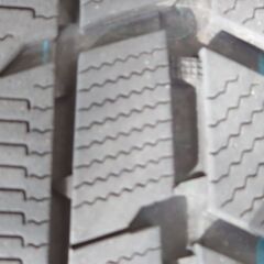 スタッドレスタイヤ／ホイール　Mazda CX-5 Honda CR-V用 225/60R18 