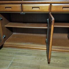 引き取り限定 美品 大型食器棚 横幅（W） 156.5 × 奥行（D） 44 × 高