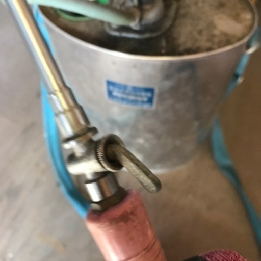 ステンレス噴霧器4l 加藤式肩掛噴霧器 農業中古農薬や肥料の散布 Diyの塗装にも U Top 南大高の家具の中古あげます 譲ります ジモティーで不用品の処分