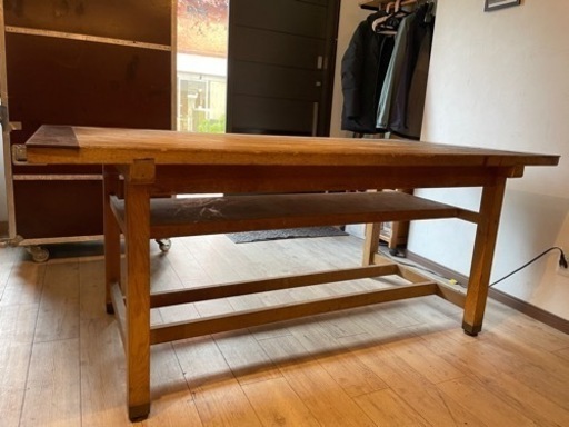 丈夫な作りの木製作業台　アンティーク　木工　店舗什器　ダイニングテーブル