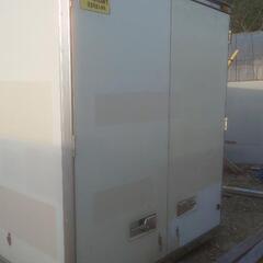 匝瑳市八日市場】No.AM-53 床ステンレス 保冷コンテナ 長さ約350cm×幅