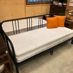 ソファベッド　デイベッドフレームIKEA ３です。