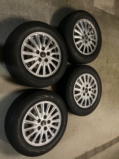 前期80ヴォクシー純正ホイール夏タイヤセット ヴォクシー80前期純正アルミ夏タイヤセット