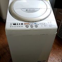 シャープ乾燥機能つき、洗濯機。8きろ。2010年美品。